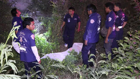 สาววัย27 ขี่จยย.พุ่งชนขอบปูนสะพานกลับรถ กระเด็นตกลงมาด้านล่าง ดับสลด