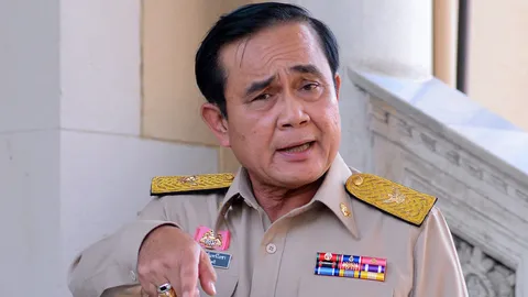 นายกฯ นำถก ครม.-ประวิตร​ ปัดตอบข้อเสนอตั้ง รบ.แห่งชาติ 