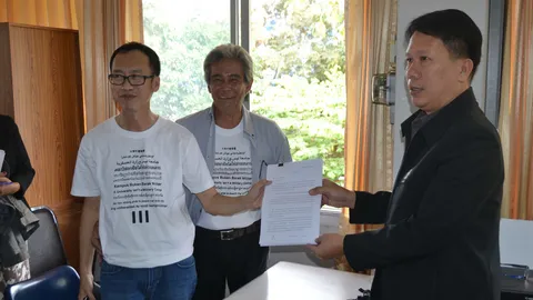 2 อาจารย์ มช.อ่านแถลงยันเจตนาจัดเสวนาฯ เพื่อติชมโดยสุจริต ปัดปลุกปั่น 