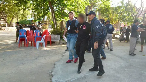 รวบแล้ว! หนุ่มหมายจับพยายามฆ่า คาวัดประจวบฯ พบพัวพันมาเฟียก่อเหตุอื้อ