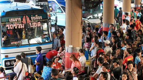 คนแน่นหมอชิต กลับบ้านปีใหม่ ตั๋วรถทัวร์ 28-30 ธ.ค.เกลี้ยง