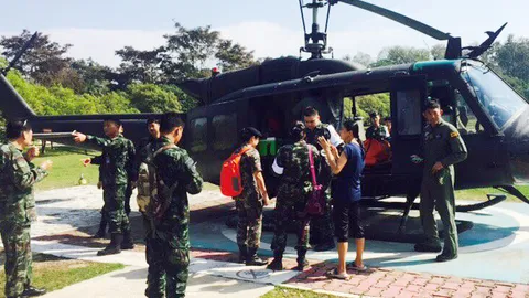 เร่งช่วย หนุ่มบินพารามอเตอร์ฝ่าหมอกหนาจากแม่สาย หลงเข้าลาว 