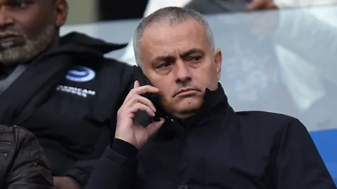 สื่อแฉ! 'มูรินโญ' กระสันกุมบังเหียนสิงโต หลังจบยูโร 2016