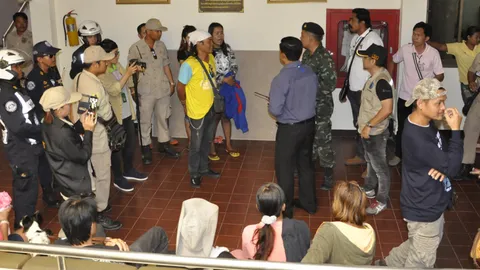 ทหาร-ฝ่ายปกครองเข้ม จัดระเบียบหาดพัทยา ผู้ค้าแผงลอยรวมตัวกดดันไร้ผล