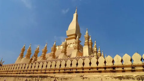 ฮักกันแน่นตึ๊บ...ม่วนชื่น...เมืองลาว