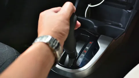 5 อันดับข่าวยานยนต์ฮิตฮอตแห่งปี 2015 อะไรมาแรง ย้อนรอยไปชม!