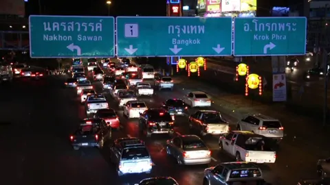สายเหนือรถติดหนักมาก! ปชช.ทยอยกลับกรุง คาดหนาแน่นทั้งคืน 