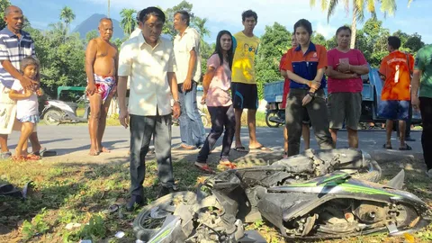 กระบะขยี้ จยย. น้าสาวดับ-หลานสาหัส หนุ่มนครศรีฯอ้างรถเสียหลัก 