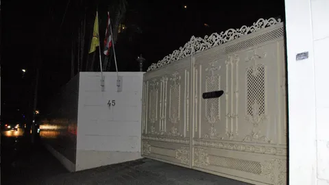 ตร.ทองหล่อ เก็บหลักฐาน คดีงัดเซฟบ้านคนตระกูล 'เจียรวนนท์'