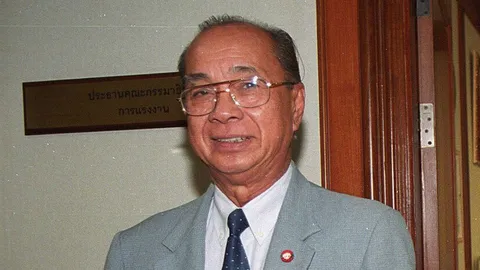 'พล.ร.ท.โรช' อดีต รมต.ไทยรักไทย เสียชีวิต