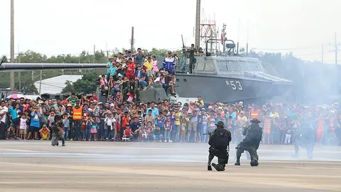 อู่ตะเภาก็คึกคัก เด็กร่วมกิจกรรมวันเด็ก ชมอากาศยาน-สาธิตปฏิบัติการทหาร