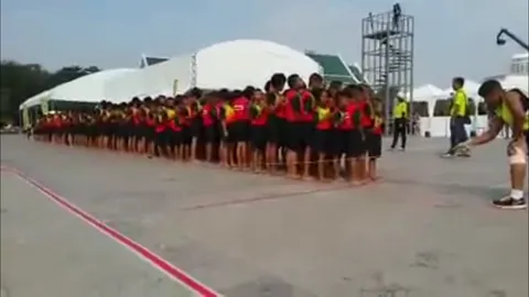 ไทยทำได้! คลิป นร. 300 คน กระโดดเชือกพร้อมกันทุบสถิติโลก