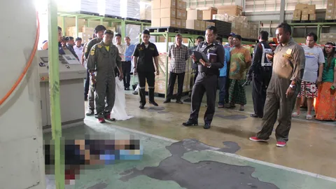 หนุ่มโรงงานถูกเหล็กเครื่องปั๊มโลหะ 500 ตัน กระเด็นปักอก ดับสยอง!