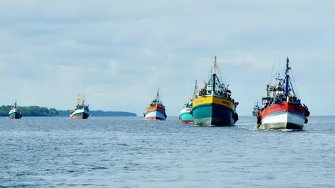 ทร.จับมือเอกชน ร่วมลงนาม 'เอ็มโอยู' ต้านประมงผิด กม.