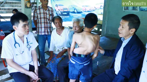 วอนช่วย 'น้องแม็ก' พิการหลังคดงอ ขาดเงินรักษา น้ำตานองบอกอยากกลับไปเรียน