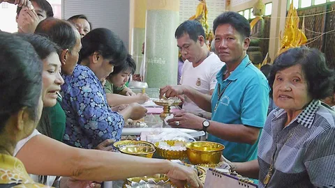 แห่เช่าเสือหลวงพ่ออุทัยหมดวัด