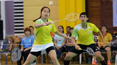 ‘น้องเมย์’ ลิ่วตัดเชือกขนไก่กันเกราเกมส์