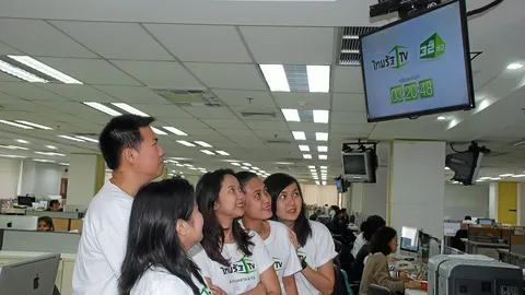 คลั่งเกินไป