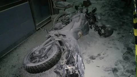 หนุ่มเชียงราย พ่ายรัก! 'เผารถผัวใหม่อดีตเมีย' หนีผูกคอตายคาห้องพัก