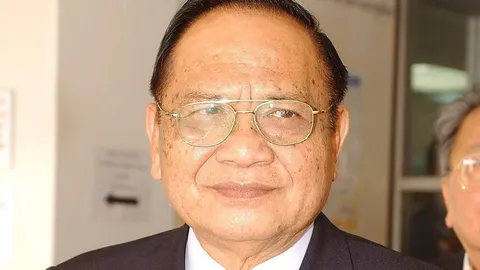 'เสธ.โต' แย้ง 'สมยศ' ยังมีสิทธิ์ลงเลือกตั้งประมุขลูกหนัง