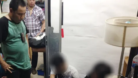 รวบลูกเจ้าของร้านเฟอร์นิเจอร์พร้อมเพื่อน ซุกไอซ์-ยาบ้า รับเสพและจำหน่าย