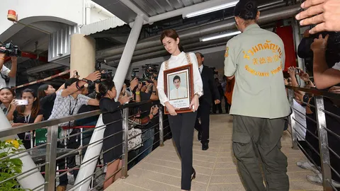 สะท้อนสื่อ