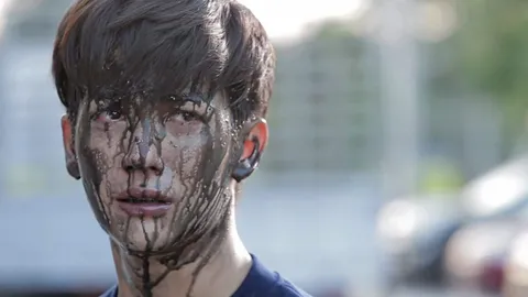 พุฒ ไม่ห่วงหล่อ! ละเลงหน้าหลบ เอสเธอร์