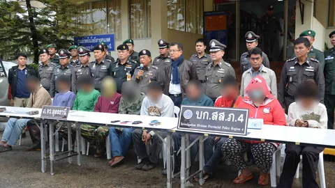 จับแก๊ง 'เสี่ย ว.' รับจ้าง 5 หมื่น ทุบตลาดวังสามหมอ