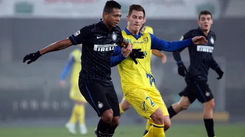 'กัวริน' โกยเงินหยวน! ลางูใหญ่ปักหลัก 'เซียงไฮ้ เสิ่นหัว'