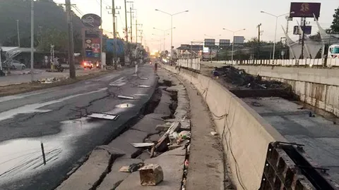 แจ้งเลี่ยง! ถ.บายพาส ภูเก็ต ใกล้อุโมงค์สามกองทรุดยาว หลังฝนถล่มทั้งคืน