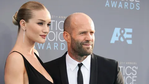 แหวกฮอลลีวูด 01/02/59