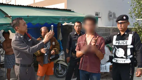 อดีตทหารโกรธจัด! ถูกโจรลักไก่ชนตัวเก่ง ตามรวบตัวถึงสนามประลอง