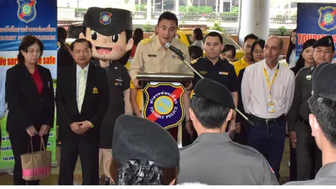 เปิด 'ศูนย์ 1155 ตำรวจท่องเที่ยว' ช่วยเหลือ บริการ นทท. รับตรุษจีน 