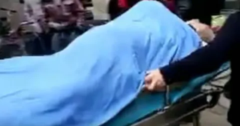 สุดอึ้ง.. ชายชราจีนช็อกตายคาอกสาว! แถมอวัยวะเพศเกิดล็อก ดึงไม่ออก (ชมคลิป)