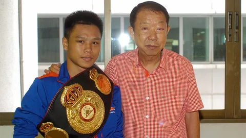 ‘แชแม้’ เซ็งโดนหลอก! เลื่อนจัด 'แสตมป์’ ป้องกันแชมป์ 9 ก.พ. นี้