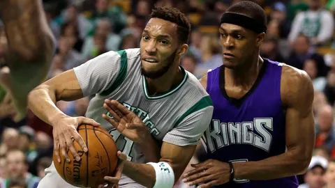 'เซลติกส์' ไล่บด 'คิงส์' สุดมัน 128-119 ศึกยัดห่วงเอ็นบีเอ