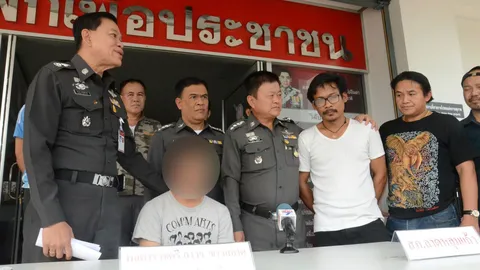 รวบ นศ.หนุ่ม เชือกรัดคอแท็กซี่ อ้างทะเลาะแฟน-ไม่มีค่ารถ แม่ร่ำไห้ขอโทษแทน