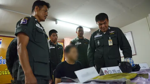 ตชด.แม่อาย จับชายแม่ฮ่องสอน ขนฝิ่นดิบ 3 โล จากเชียงราย จ่อขายเชียงใหม่