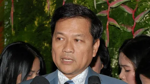 'ราชกิจจา' เผยแพร่คำสั่ง ตะเพิด 'สาธิต' พ้นตำแหน่ง เหตุโกงภาษีฯ