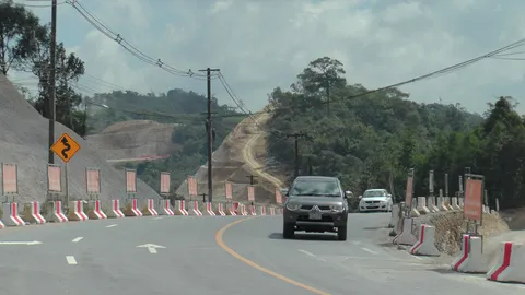 ระเบิดดอยรวก! จุดอันตรายรถตกเขา สร้าง 4 เลนสายตาก-แม่สอด