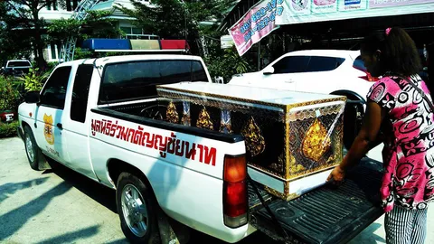 กุ้ง-สุธิราช เศร้า! มะเร็งตับคร่าชีวิตพ่อ เคยบอกขอตายบนเวทีลิเก 