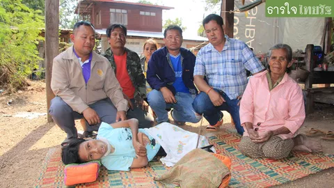 ผู้ใจบุญเร่งสร้างบ้าน ช่วยยายวัย 70 ปี ยากจน เร่ร่อน ต้องดูแลลูกพิการ