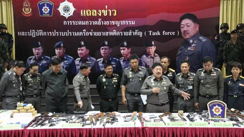 ตำรวจภูธรภาค 1 แถลงผลกวาดล้างอาชญากรรม จับกุมผู้ต้องหาได้ของกลางเพียบ