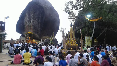 นอภ.เขาคิชฌกูฏ โต้จำกัดผู้แสวงบุญ ยังไปได้ถึง 7 เม.ย.นี้