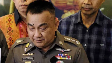 'ศรีวราห์' ระบุภาพ 'เสธ.โต-เสธ.โจ้' ซุกนิวซีแลนด์ ของเก่า