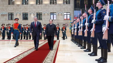 'บิ๊กป้อม'พร้อมคณะ นำไทยเยือนรัสเซียชื่นมื่น! ประกาศร่วมมือ 5 ด้าน