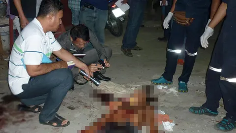 น้ำเมาเป็นเหตุ! หนุ่มใหญ่ก๊งเหล้า 10 ชม. ทะเลาะเพื่อน เจอมีดขอฟันคอดับ