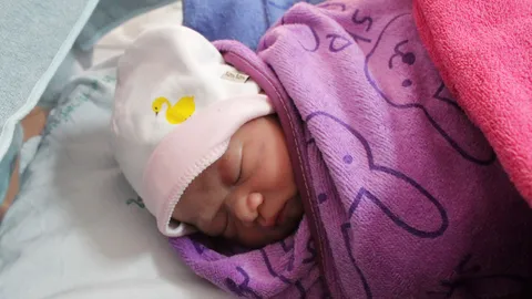 ทารกน้อยคลอดวันนี้ อีก 4 ปี ได้ฉลองวันเกิด! แม่บอก 29 ก.พ.คือวันมหัศจรรย์