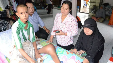สุดรันทด! ม.5 หยุดเรียน เป็นมะเร็งเข่า ไร้เงินรักษา วอนผู้ใจบุญช่วย 