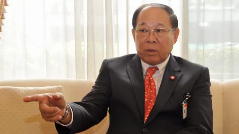 'นิคม' ดักทาง ส.ว.ร่วมวง เลือกนายกฯ คนนอก